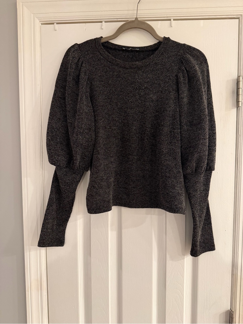 Zara Charcoal Grey & Black Puff Sleeve Knit Sweater Top S